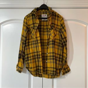 Mossimo Plaid Black Yellow Boyfriend Fit Flannel Button Down XS